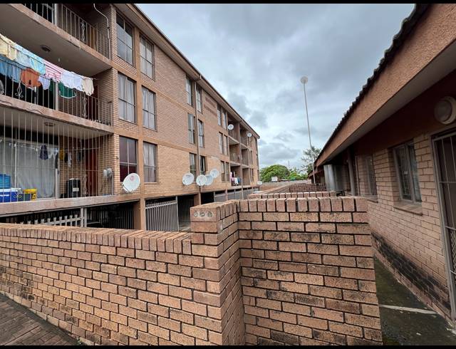 1,338M² APARTMENT BLOCK FOR SALE IN POLOKWANE CENTRAL